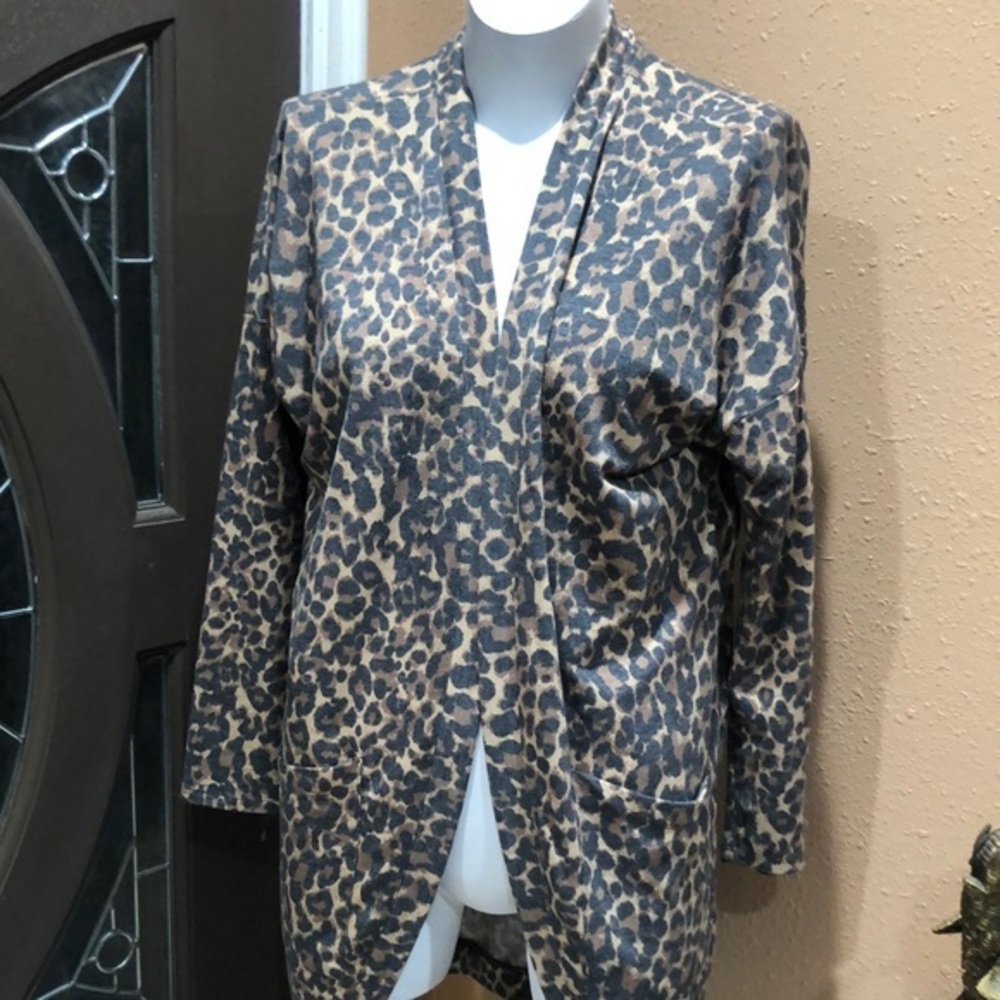 Ivoire open animal print cardigan